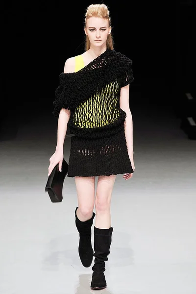 Look 38